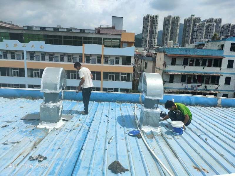 巴东钢结构屋面涂料维修方法